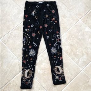 Velvet embroidered leggings